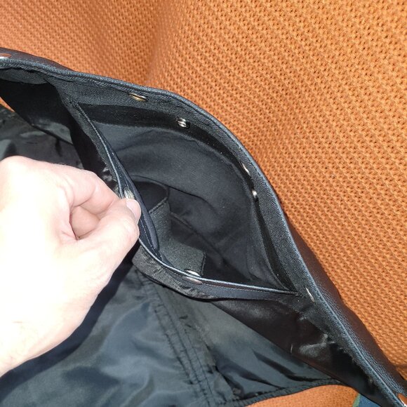 The DEFY Men's Black Genuine Leather Motorcycle Biker Vest - Picture 7 of 8